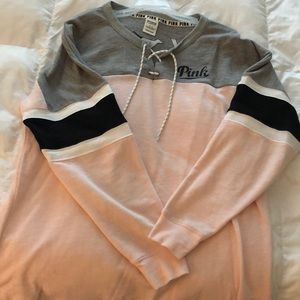 Pink crew neck sweatshirt